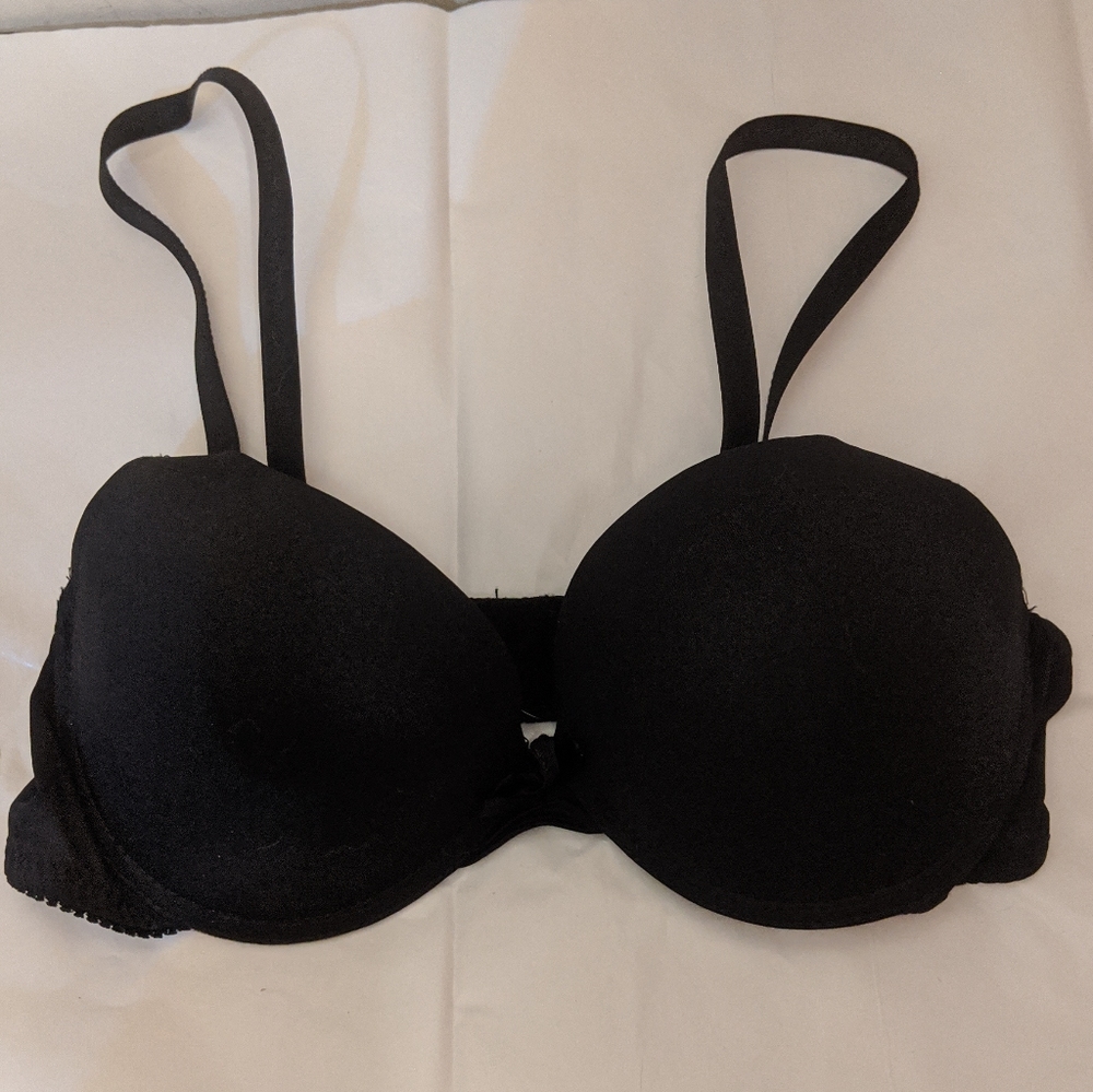 Black Fuchsia Y2K Black Lightly Padded Push Up Bra Natural Cleavage Vintage 34 B